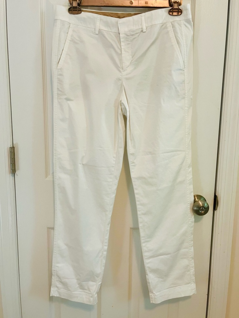 Vince White Cropped Straight-Leg Jeans - Picture 2 of 5